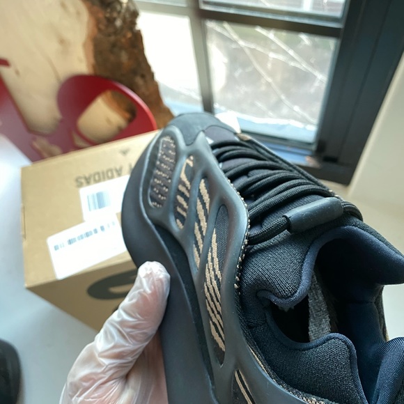 Adidas yeezy 700 V3 clay brown - Picture 3 of 7